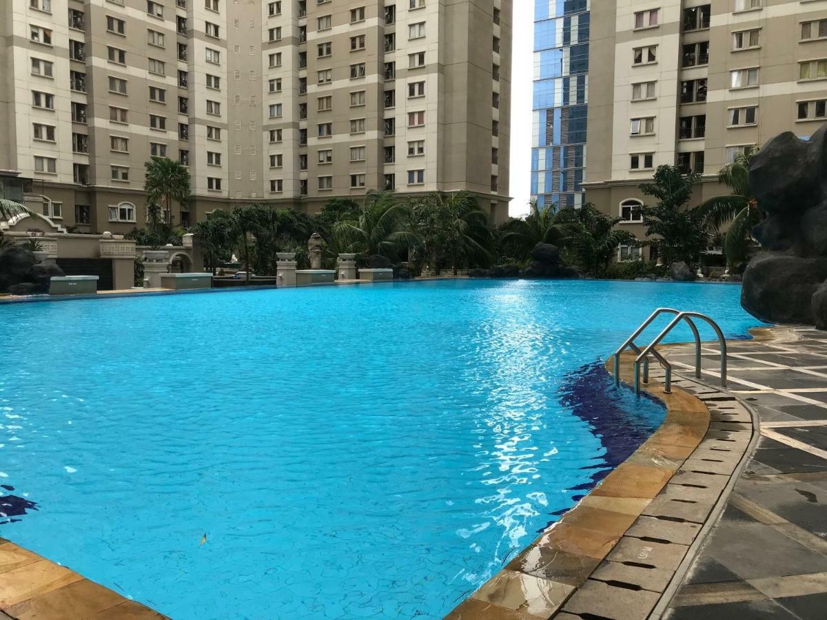Mediterania Garden Residence I Jakarta Exterior photo